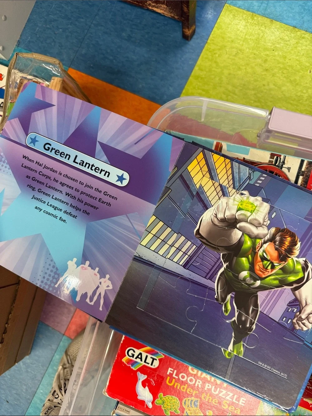 DC Comics Justice League Puzzle Book - Blue, Red, Yellow